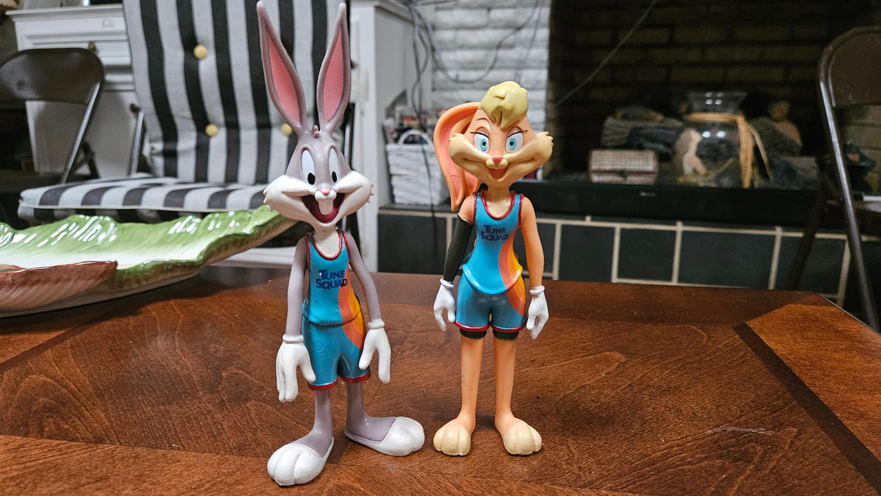Bugs Bunny and Lola Bunny by MaryBethEmberJoy49 on DeviantArt