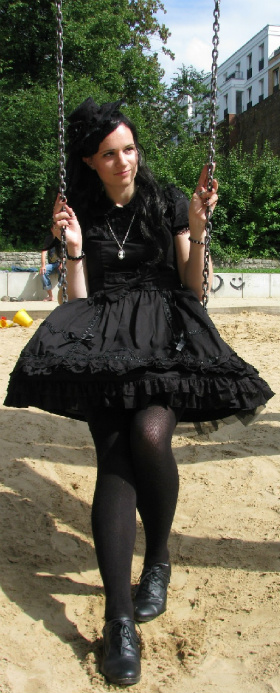 Gothic Lolita 2