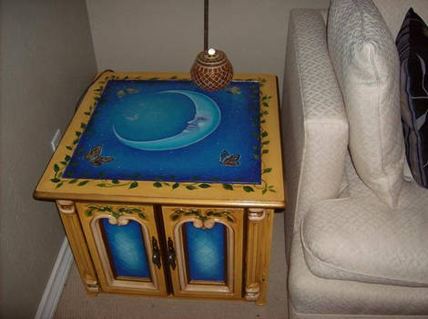 Moon End Table