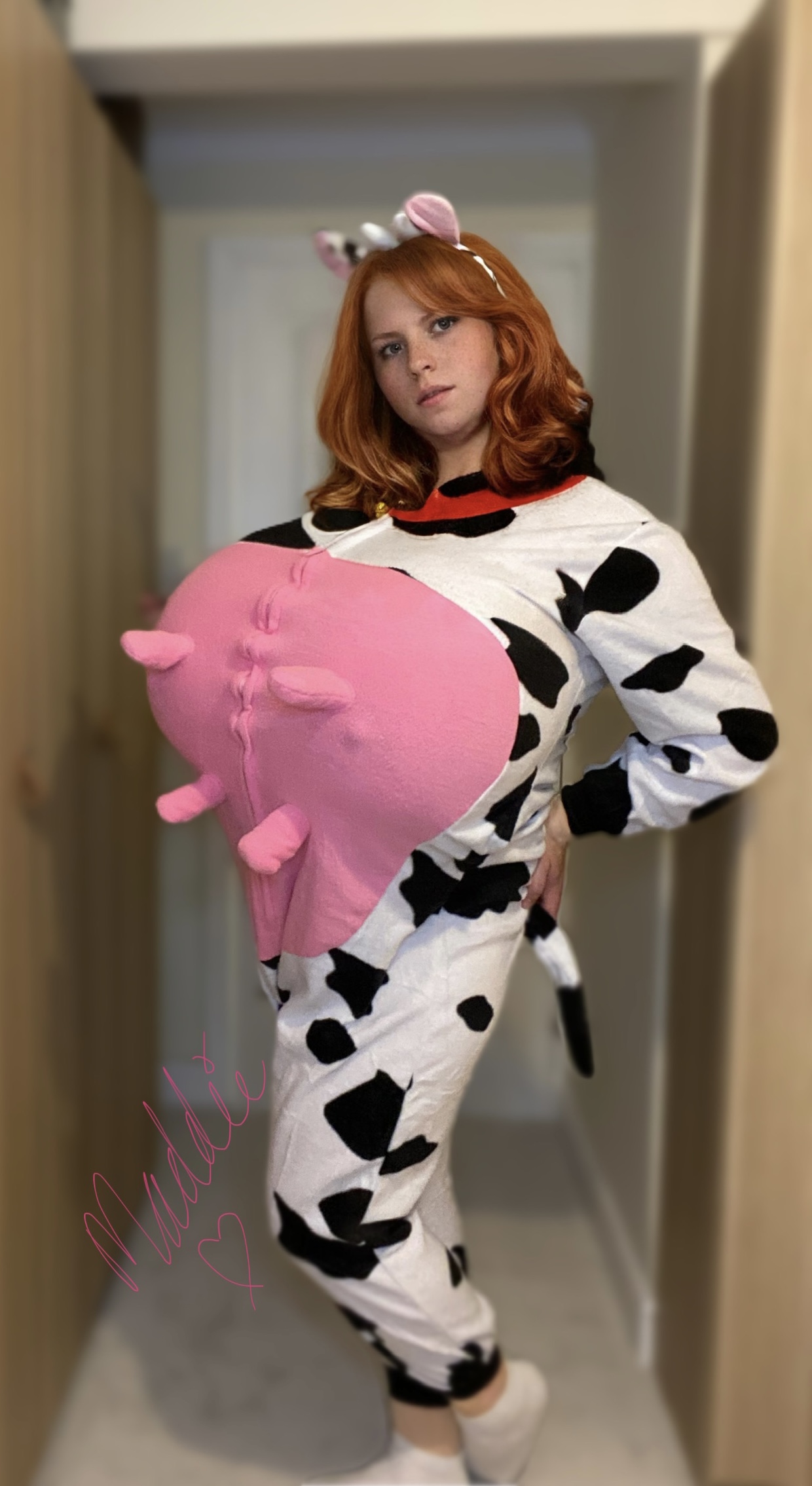 Moo Moo Maddie 08 by MaddieHugeBump on DeviantArt
