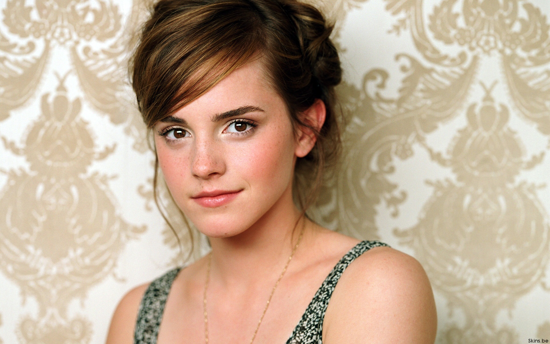 Emma Watson Hypnotizes You! (20k pageviews!)