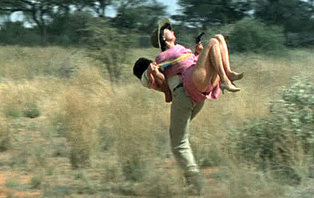 Moskvaning etuk sudyalari U bezorilar tomonidan sikildi