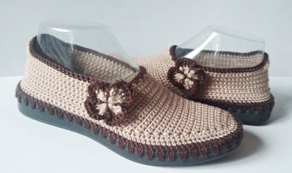 Capucino.....crocheted shoes