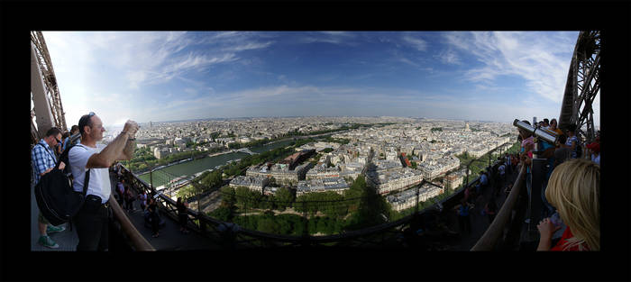 Vue du Deuxieme Etage Pano 01