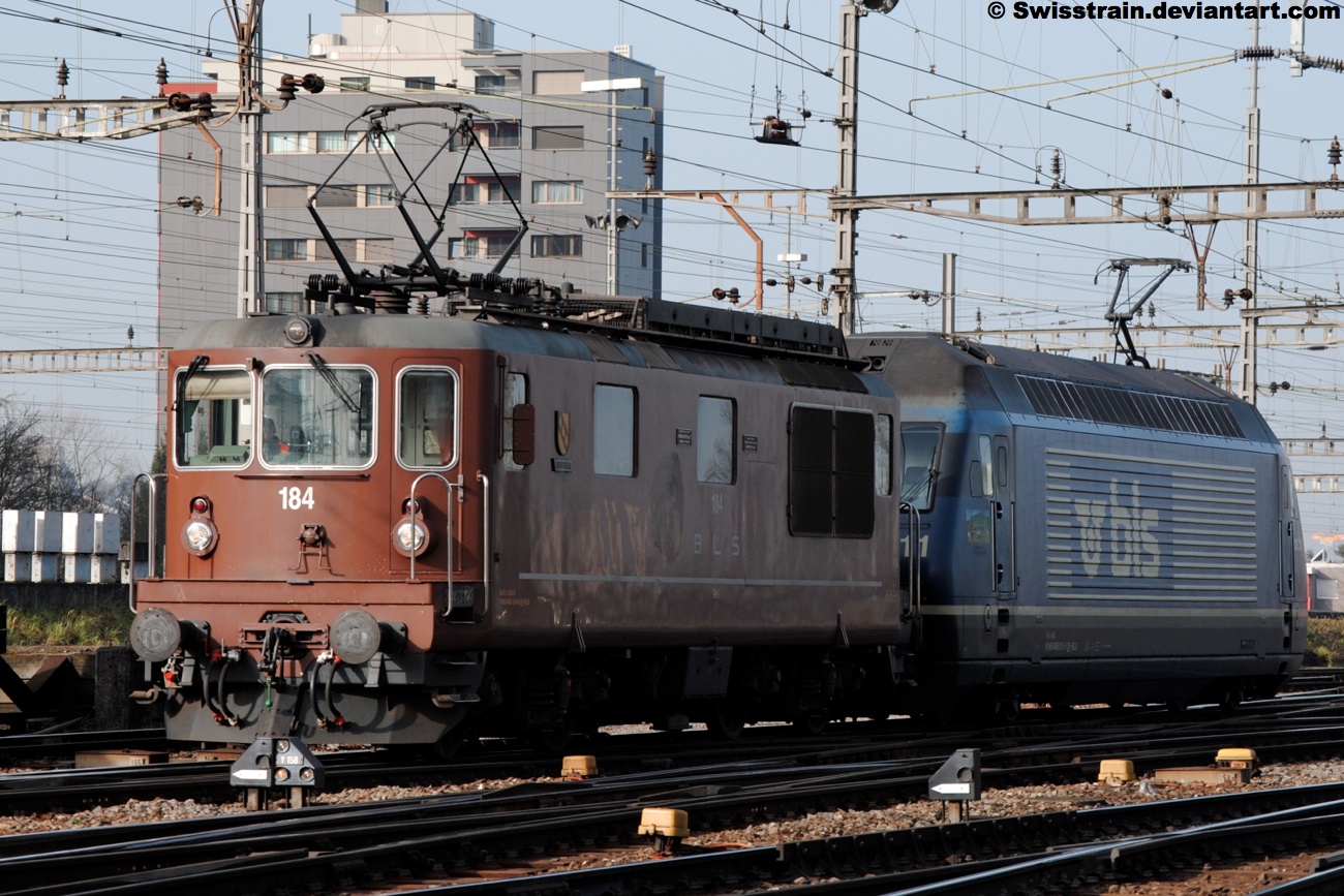 BLS Re 425 184 + 465 011-5