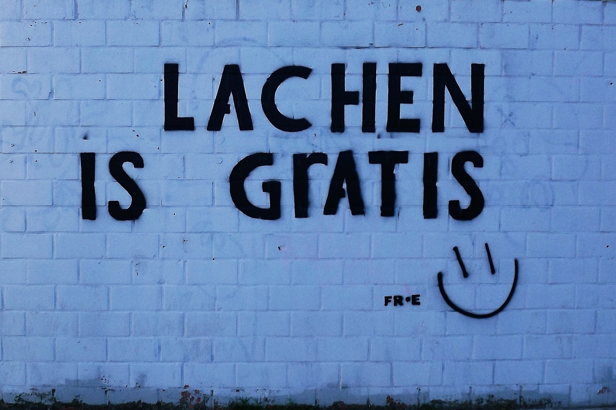 Lachen is Gratis - Smiling is Free