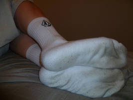 Boy feet 21042402