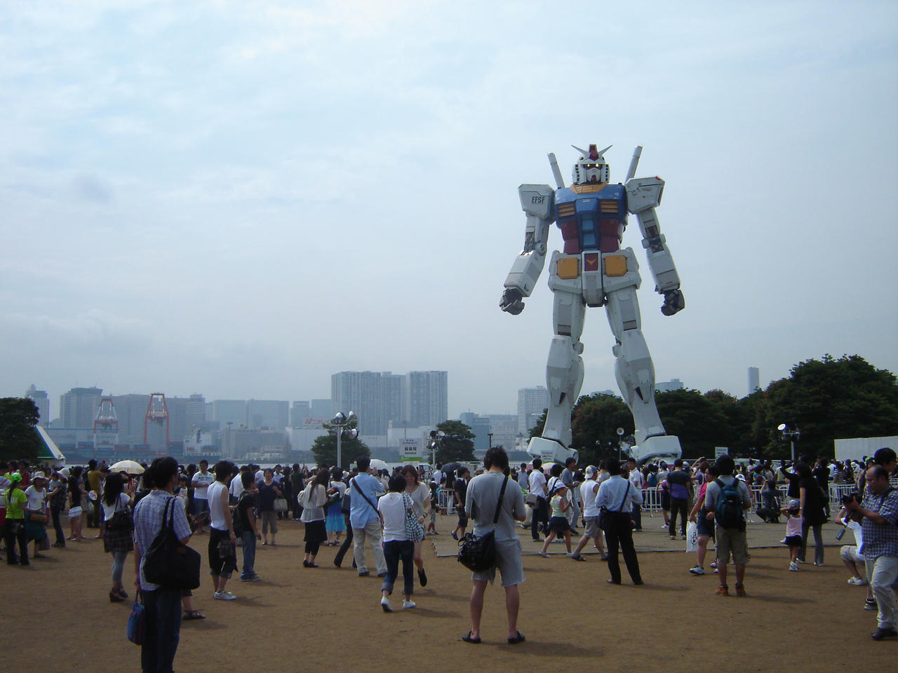 It's a Gundam 07