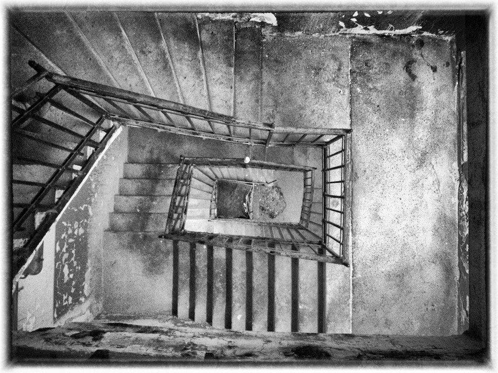 Budapest stairway 1 mono