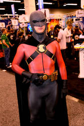 Red Robin Cosplay 3