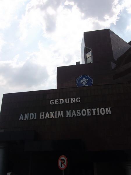 GEDUNG ANDI HAKIM