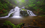 Waterfall by muratgorgulu