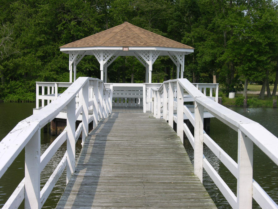 Gazebo on Pond Stock