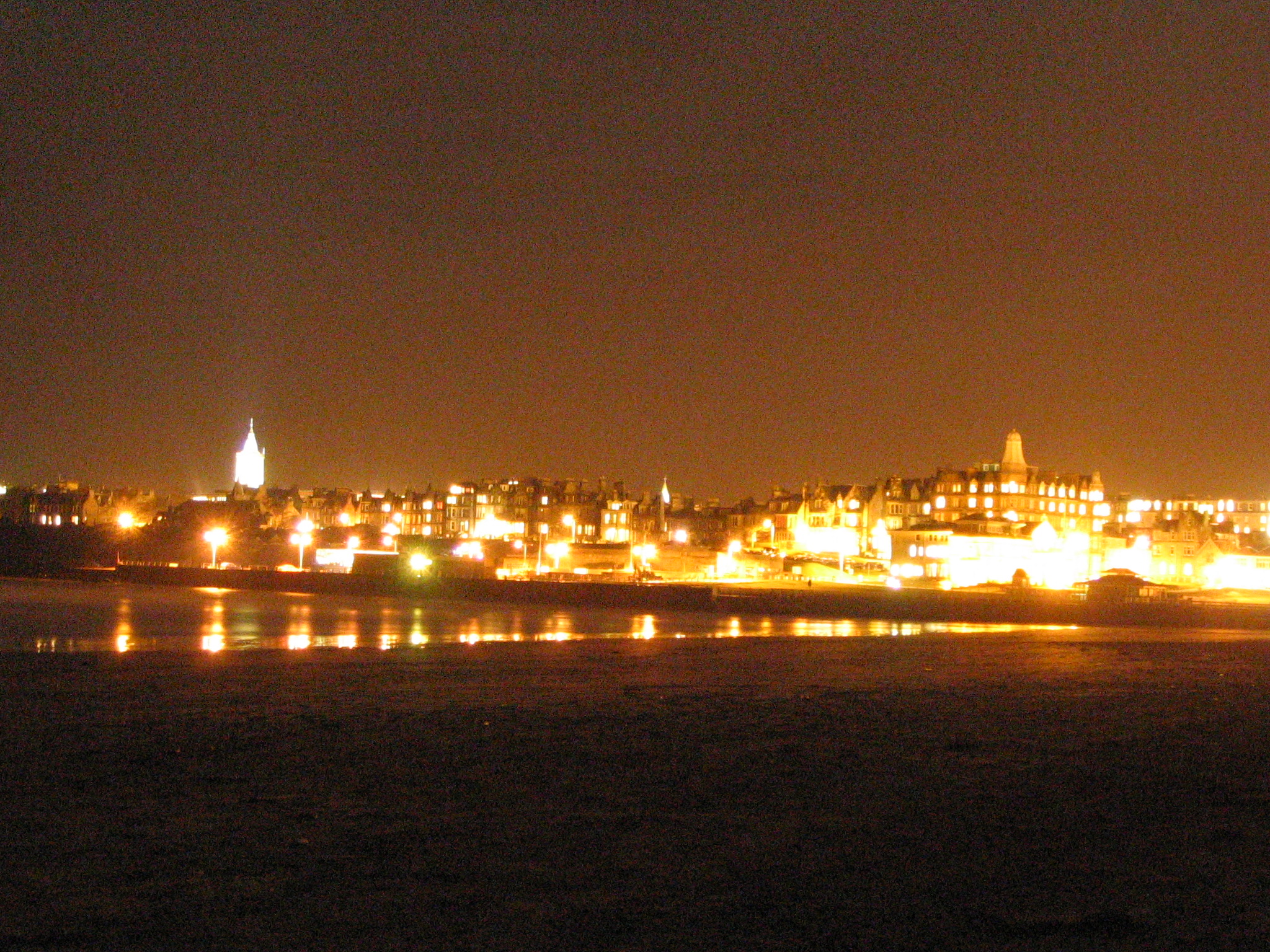 St Andrews Beach at Night 2