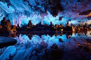 Red Flute Cave