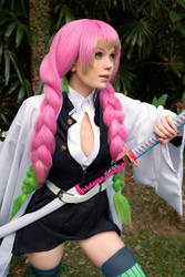 Mitsuri cosplay