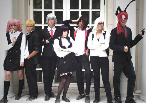 Inu x Boku SS cosplay group