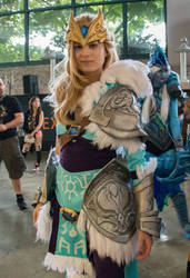 Crystal Maiden Charge of the Tundra Warden Cosplay