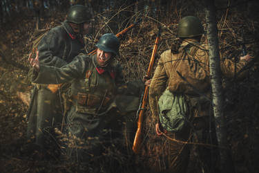 Soviet soldiers by LoginOFF