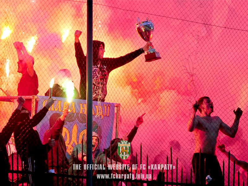 fckl karpaty lviv green white ultras