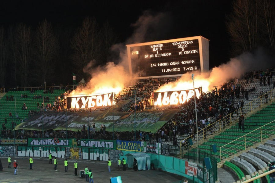 fckl karpaty lviv green white ultras