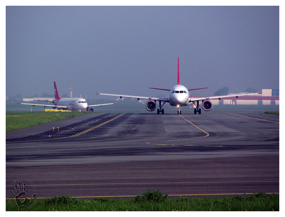 OLT Express Poland Airbus A320-214