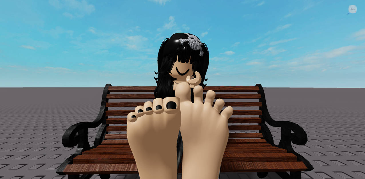 Roblox feet 18# - Natalie giantess (Request) by waterbottle69691 on  DeviantArt