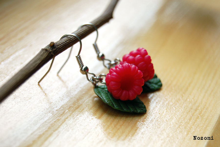 Raspberry earrings