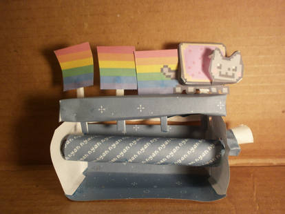 Nyan Cat papercraft