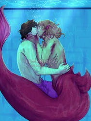 Underwater kiss