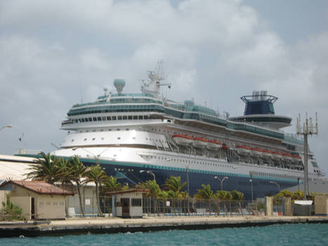 MS Monarch docked in Aruba