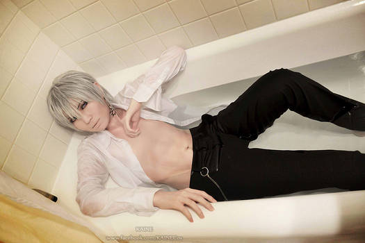 Zero Kiryu - Bathtub