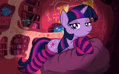 MLP:FIM Twilight Sparkle Stalking Wallpaper