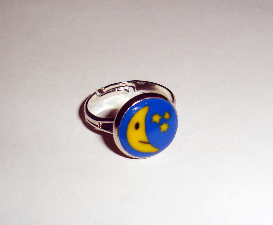 Moon ring