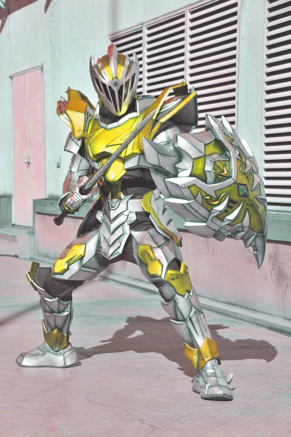 Dino Fury Yellow Ranger by Lautaro10goku on DeviantArt