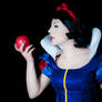 Snow White and the Apple