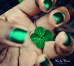 .Lucky Clover. by xin-e