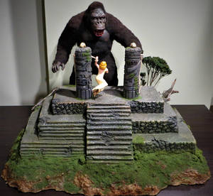 Billiken Kong Altar Scene Finished! by Legrandzilla Billiken Kong Altar Scene Finished! by Legrandzilla