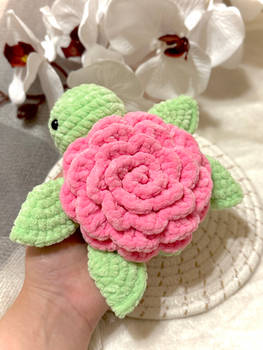 Crocheted rose turtle