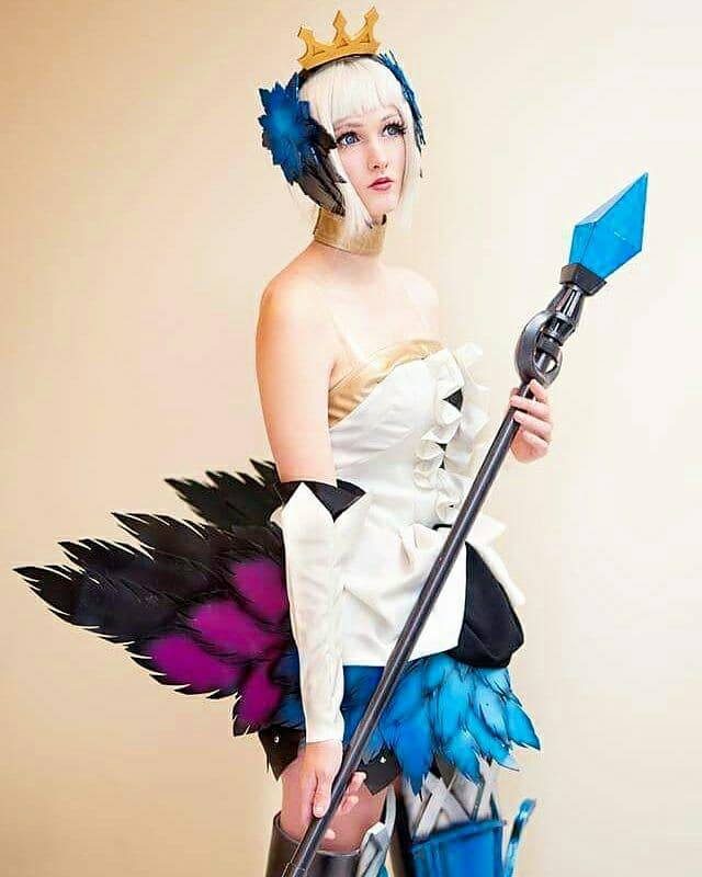 Gwendolyn Cosplay