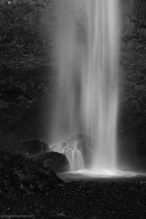 Latourell Falls BW 2 by worldtravel04