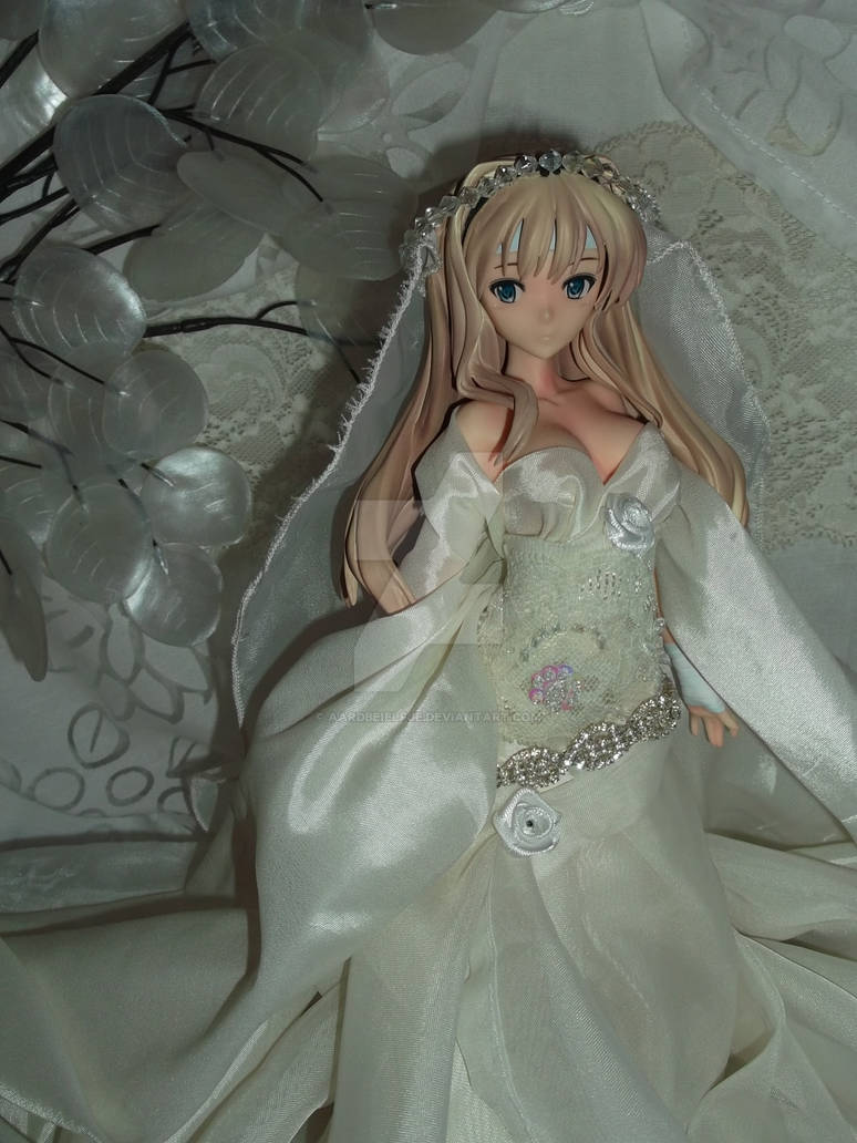Anime figure in wedding gown by AardbeiElfje on DeviantArt