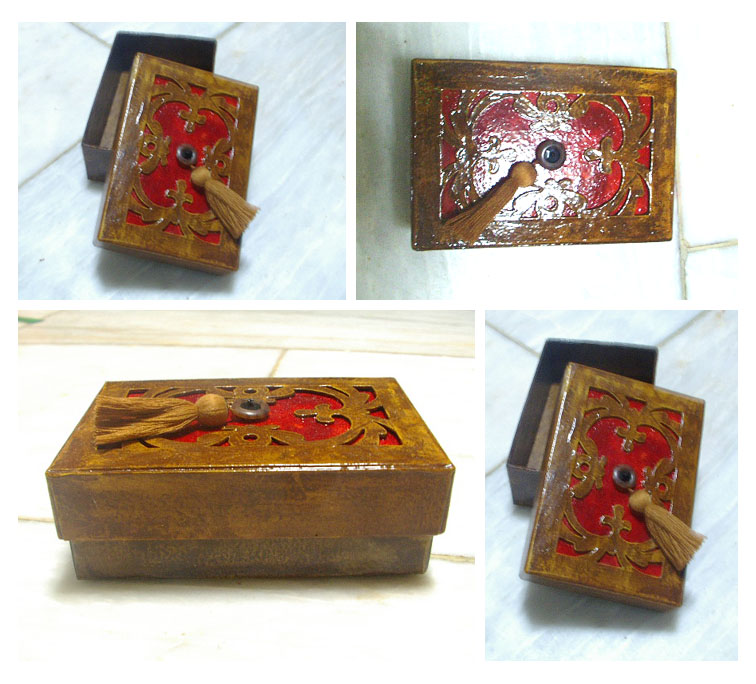 Crimson Fleur de Lys Box