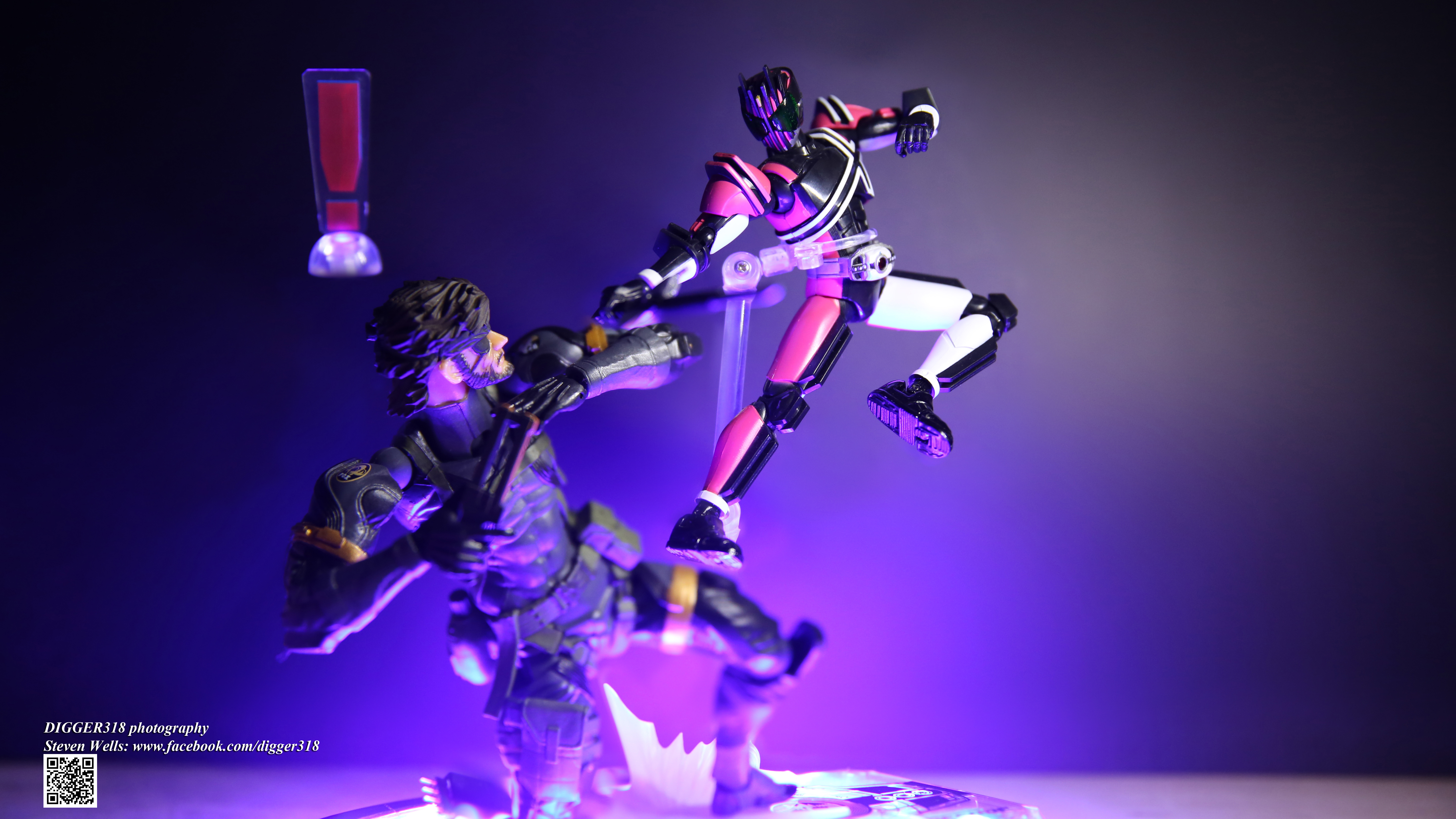 Revoltech 131 Snake MGS VS Kamen RIder Decade