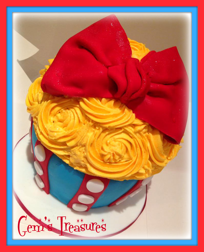 Snow White's Giant Cupcake