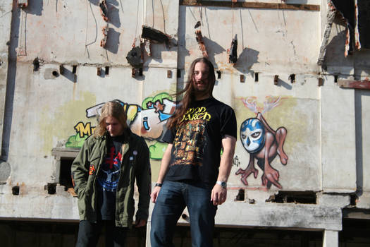 Band picture in front of demolished factory (pic1)