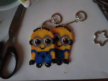 Minions Perler-keychains