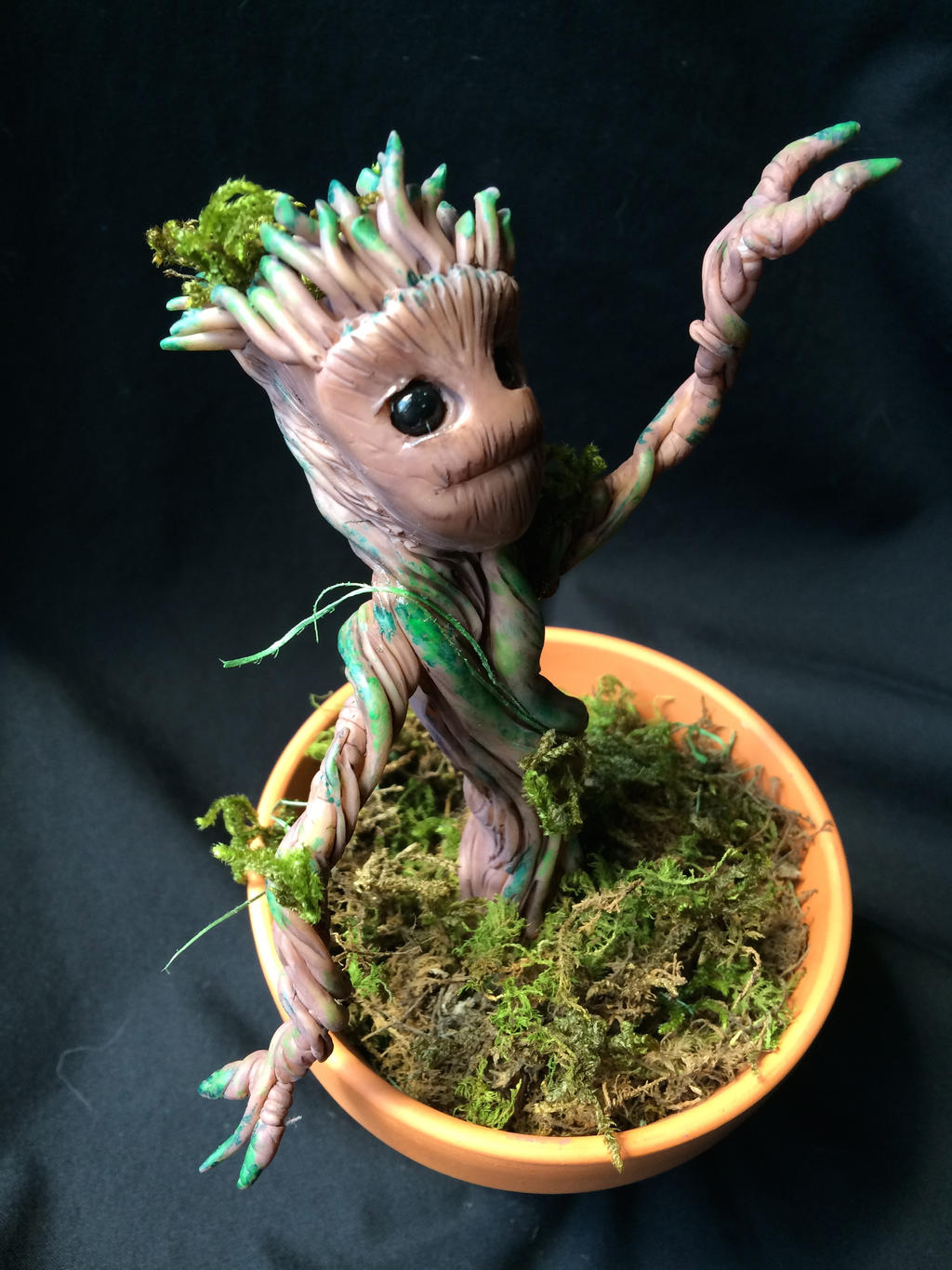 Baby Groot (side)