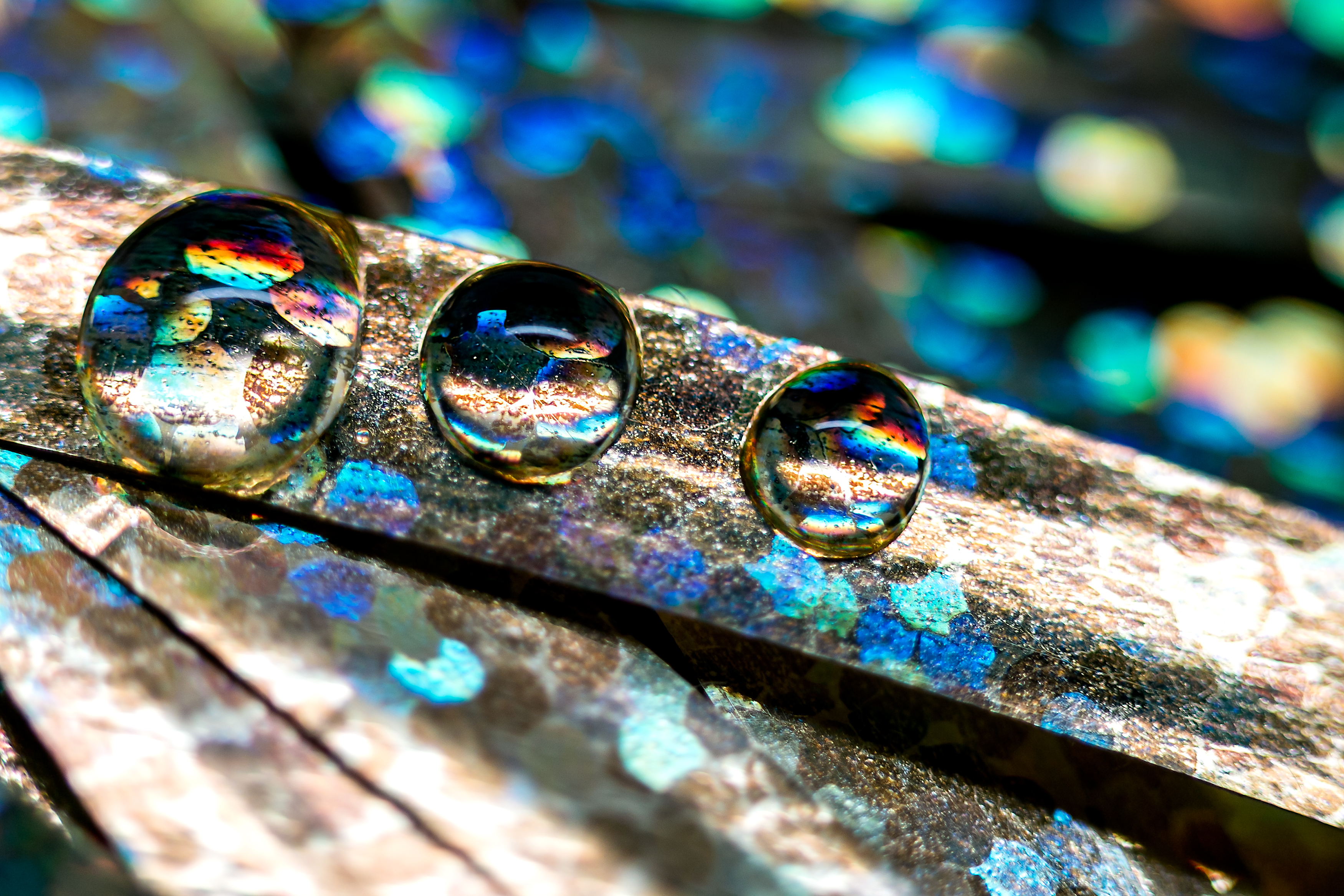 Metallic Droplets