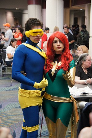 Cyclops and Jean Grey Cosplay